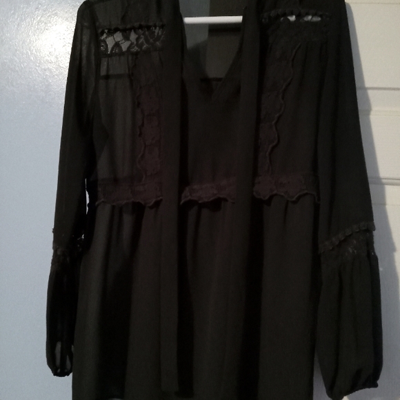 Blouse - Picture 2 of 2